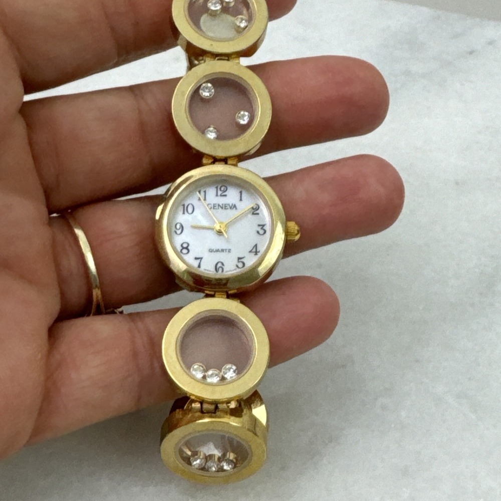 Vintage geneva watch pearl face with floating crystals Gold Tone (need Battery)